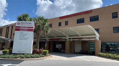 Hca brandon - HCA Florida Brandon Hospital is a 400-bed acute care hospital in Brandon, FL. We offer many services including a heart & vascular center, a behavioral health center, and a women’s center. Our women’s center includes a 36-bed neonatal intensive care unit. We have a reflux center and a bariatric center. 